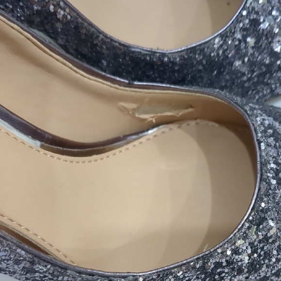Badgley Mischka Sparkling Silver Heels size 5 brand new! - Picture 2 of 3